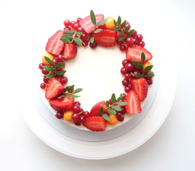 tort klubnika i smorodina